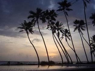 Saffron Beach Hotel Wadduwa Exterior photo